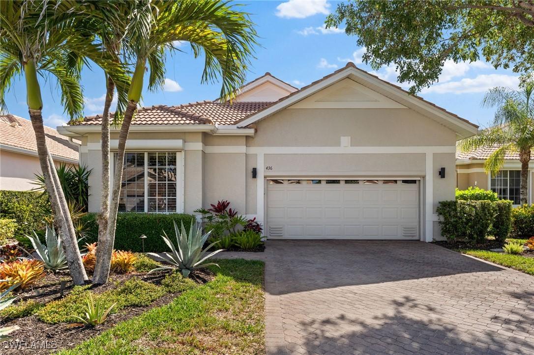 436 Chartwell Pl., Naples, FL 34110