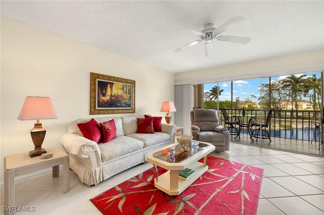 7065 Dennis Cir. #F203, Naples, FL 34104