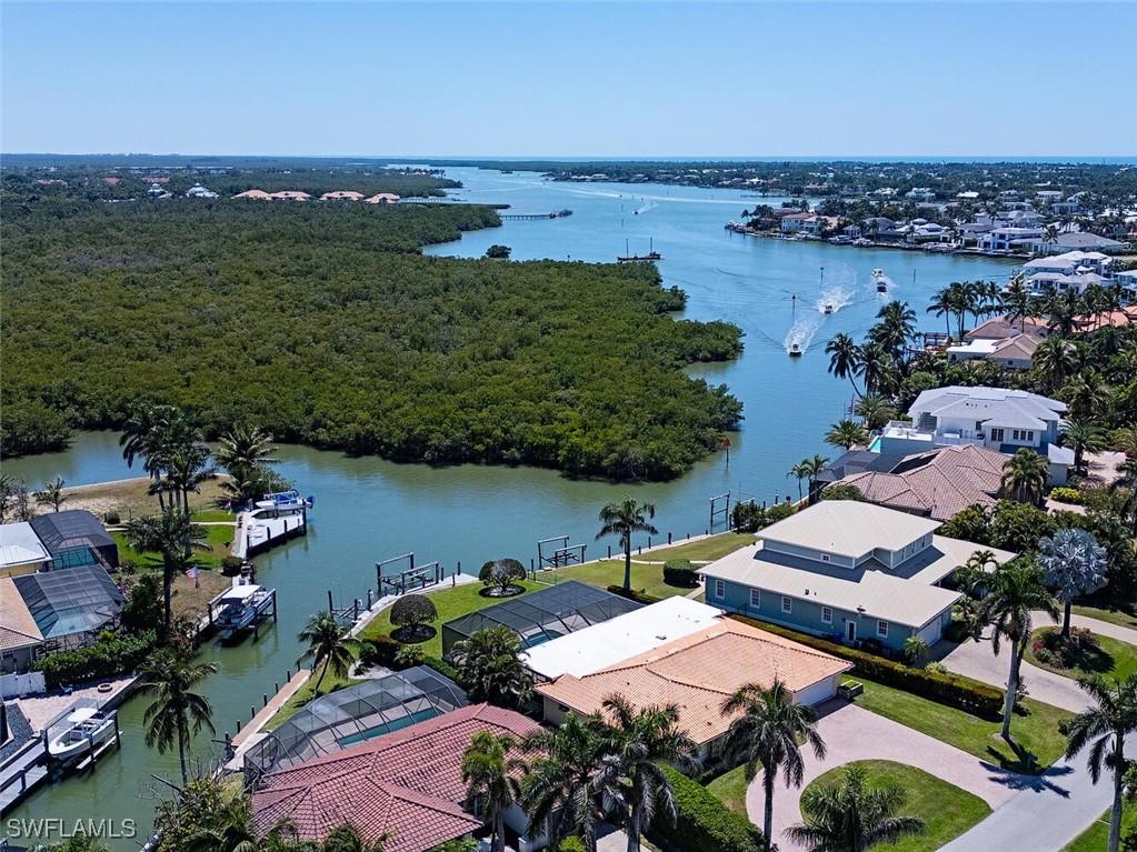 2111 Sheepshead Dr., Naples, FL 34102