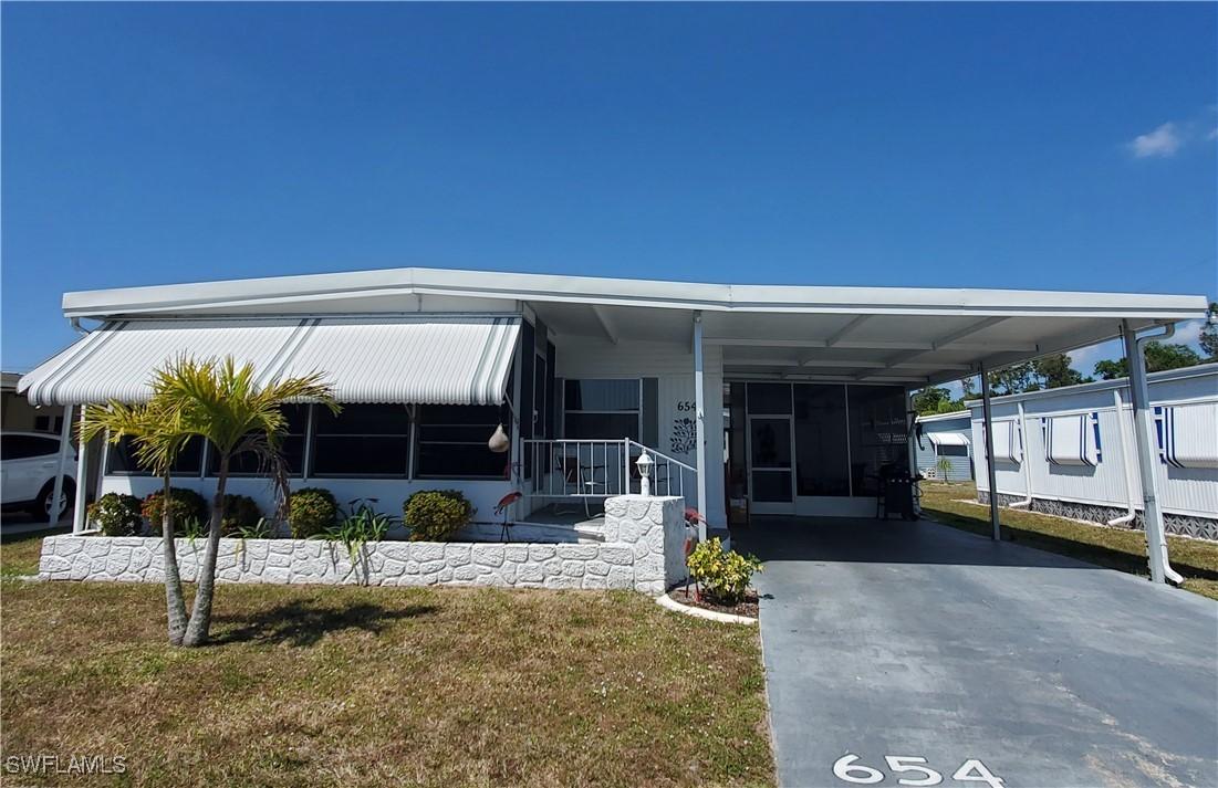 654 Future Dr., North Fort Myers, FL 33917