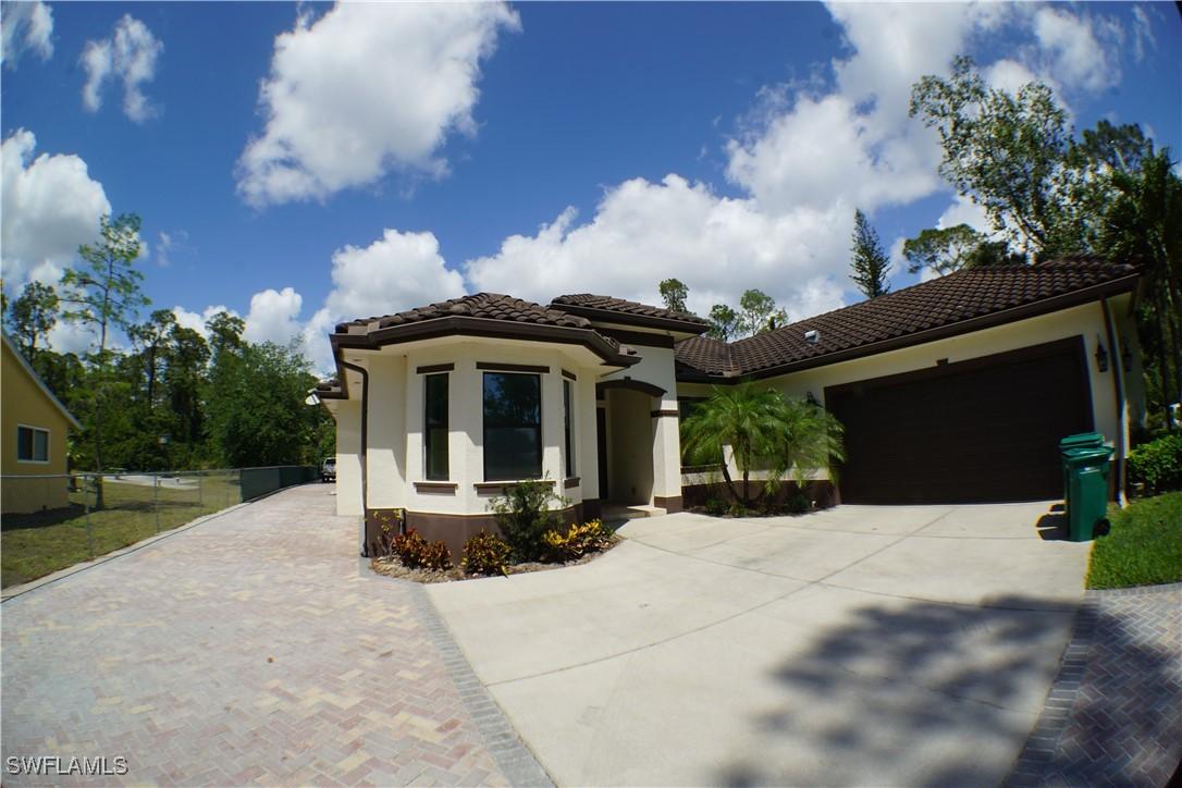 3393 21st Ave., Naples, FL 34117