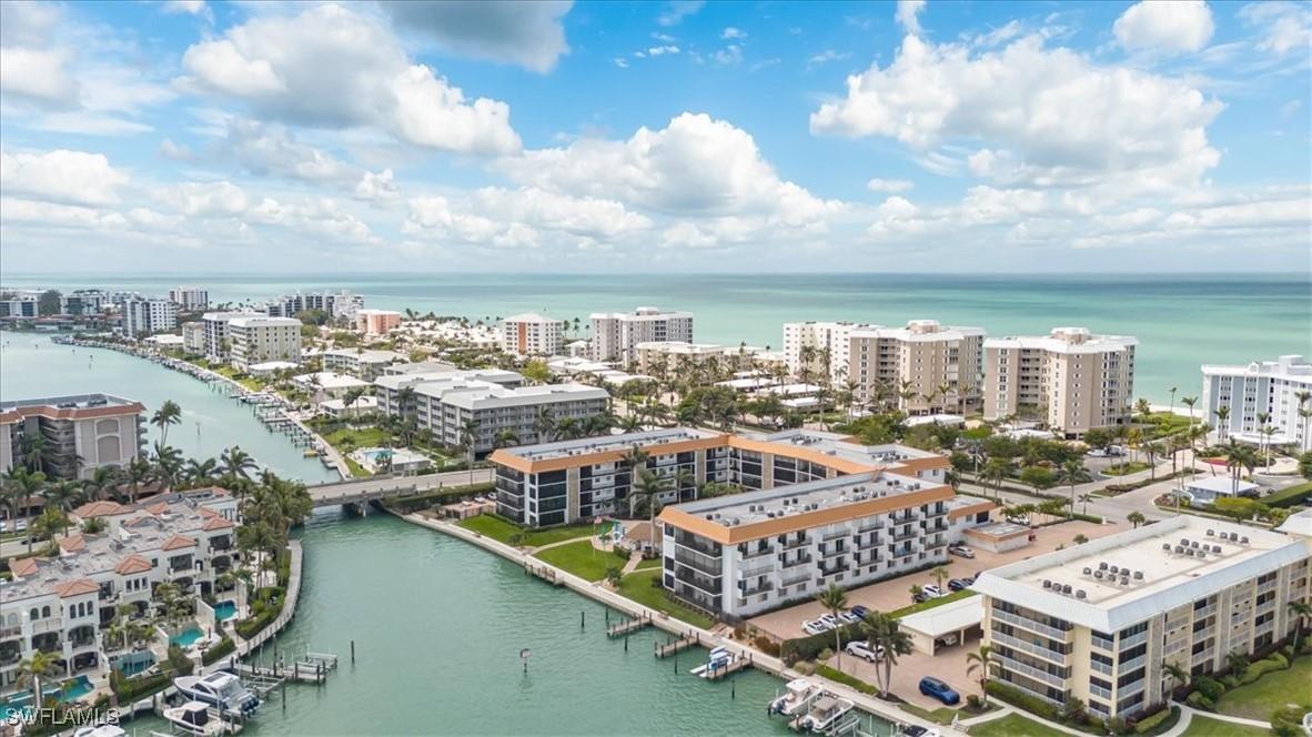 2900 Gulf Shore Blvd. #406, Naples, FL 34103