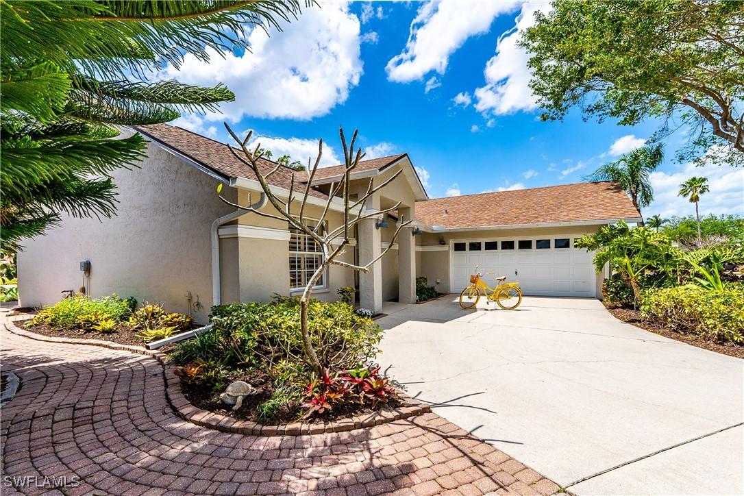 3587 Kent Dr., Naples, FL 34112