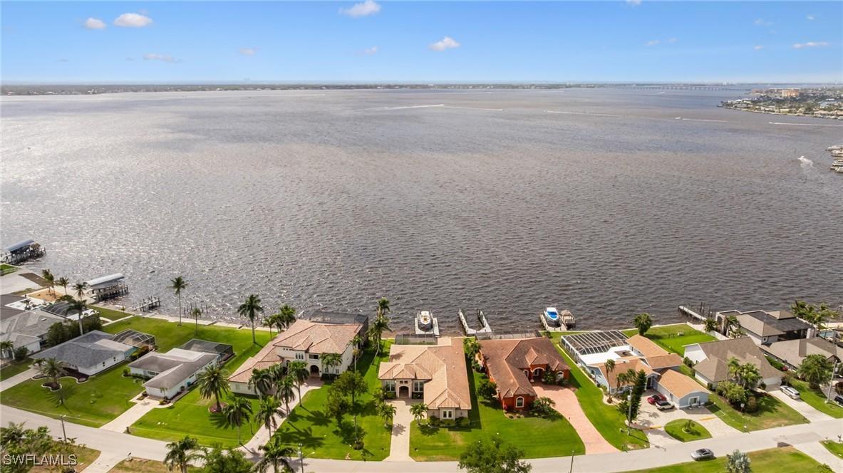 2262 SE 28th St., Cape Coral, FL 33904