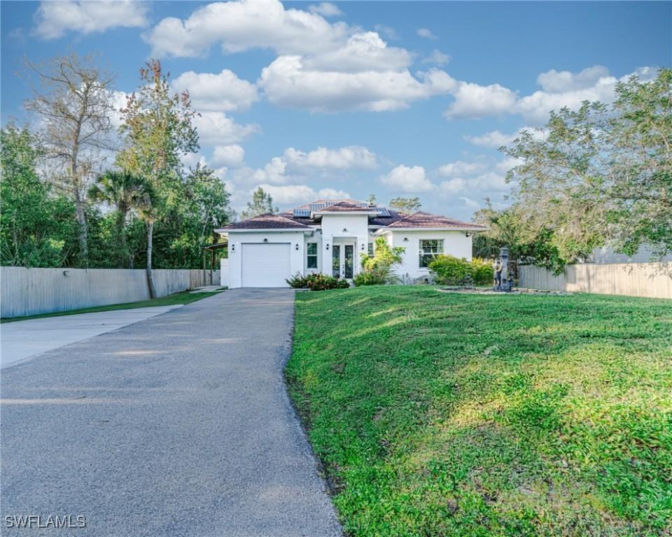 233 39th Ave., Naples, FL 34120