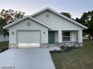 2237 Henderson Ave., Fort Myers, FL 33916