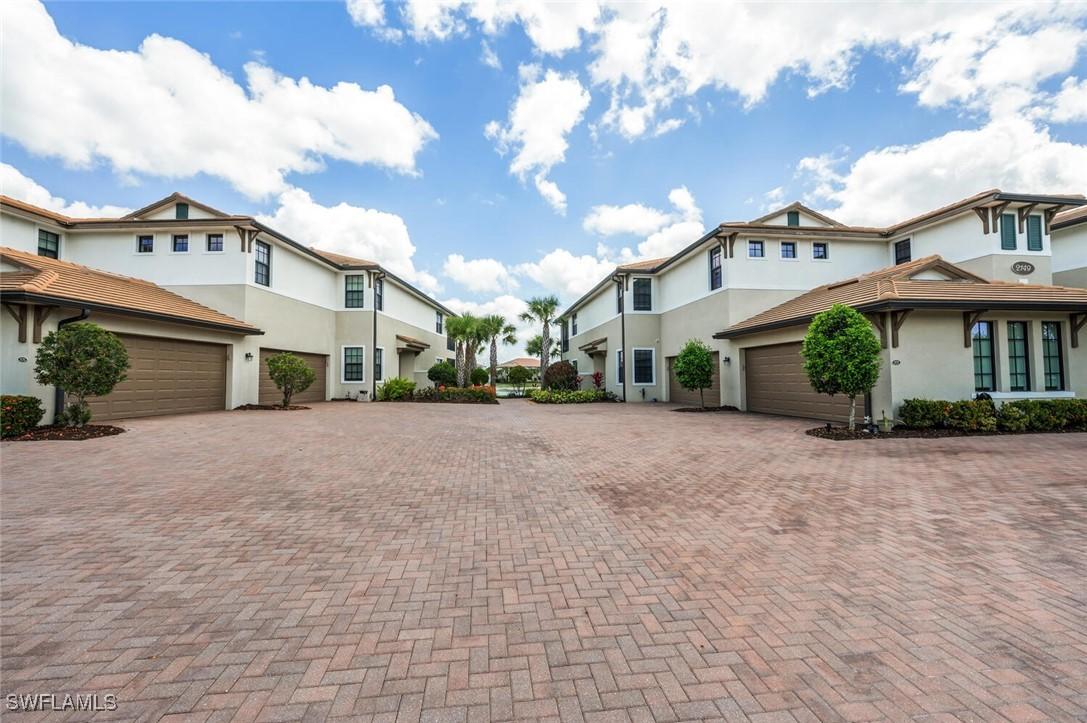 2149 Frangipani Cir. #6 -101, Naples, FL 34120