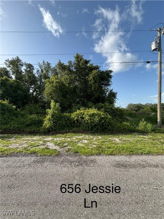 656 Jessie Ln., Lehigh Acres, FL 33972