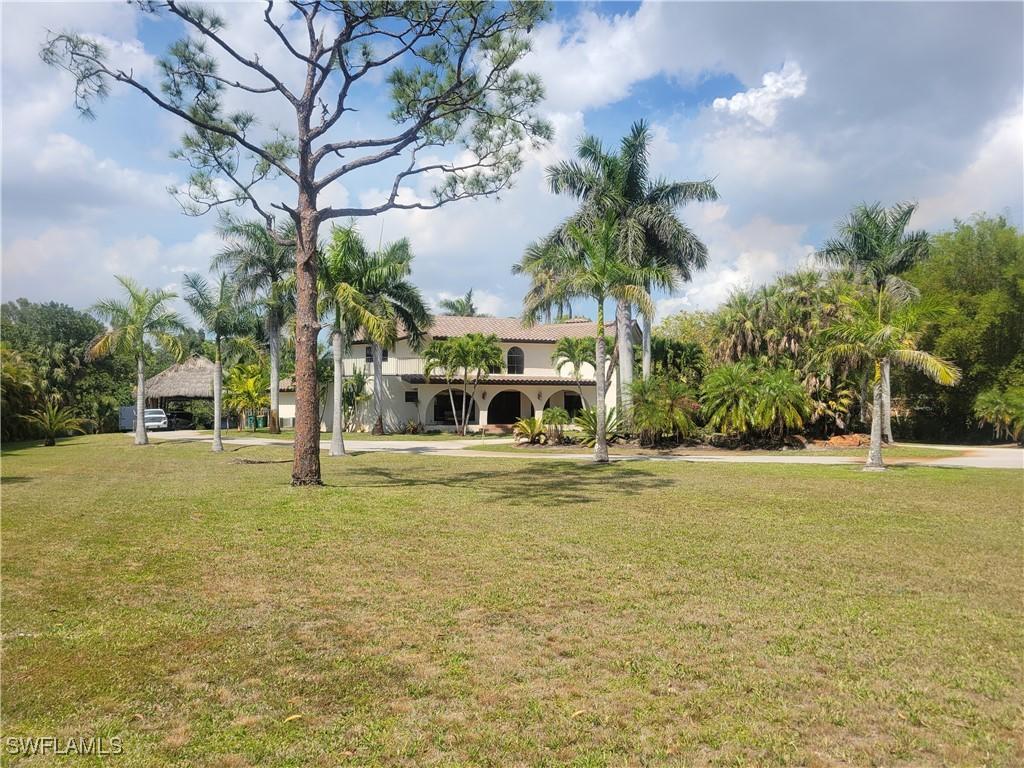 5259 Myrtle Ln., Naples, FL 34113