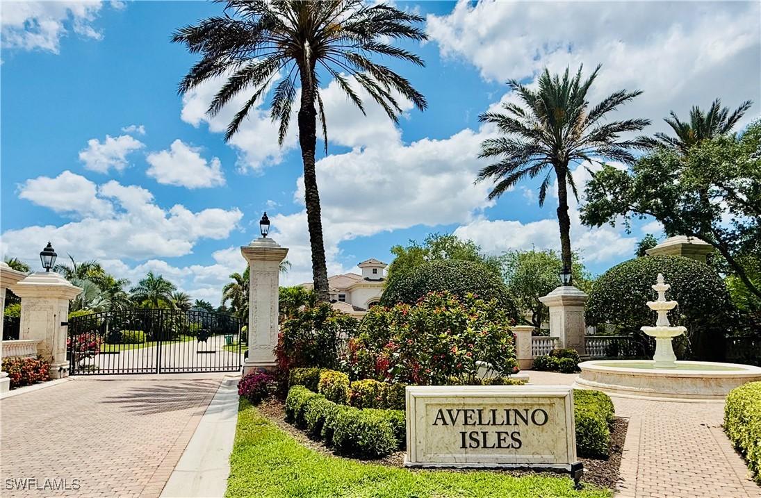 584 Avellino Isles Cir. #19102, Naples, FL 34119