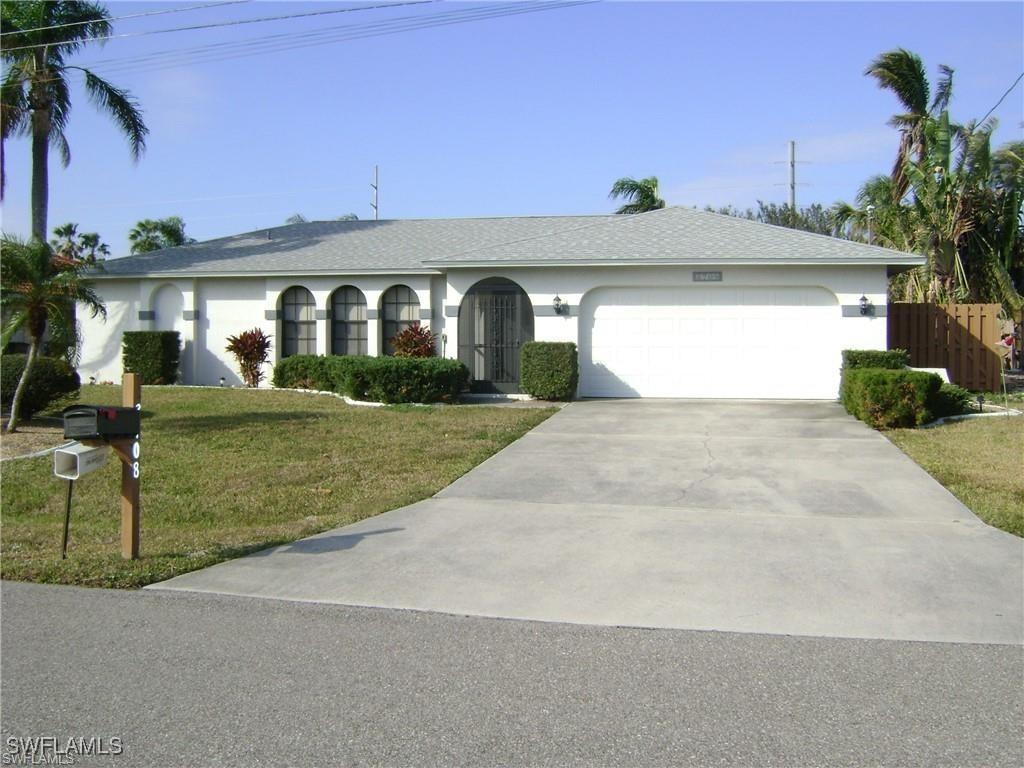 3708 SE 16th Pl., Cape Coral, FL 33904