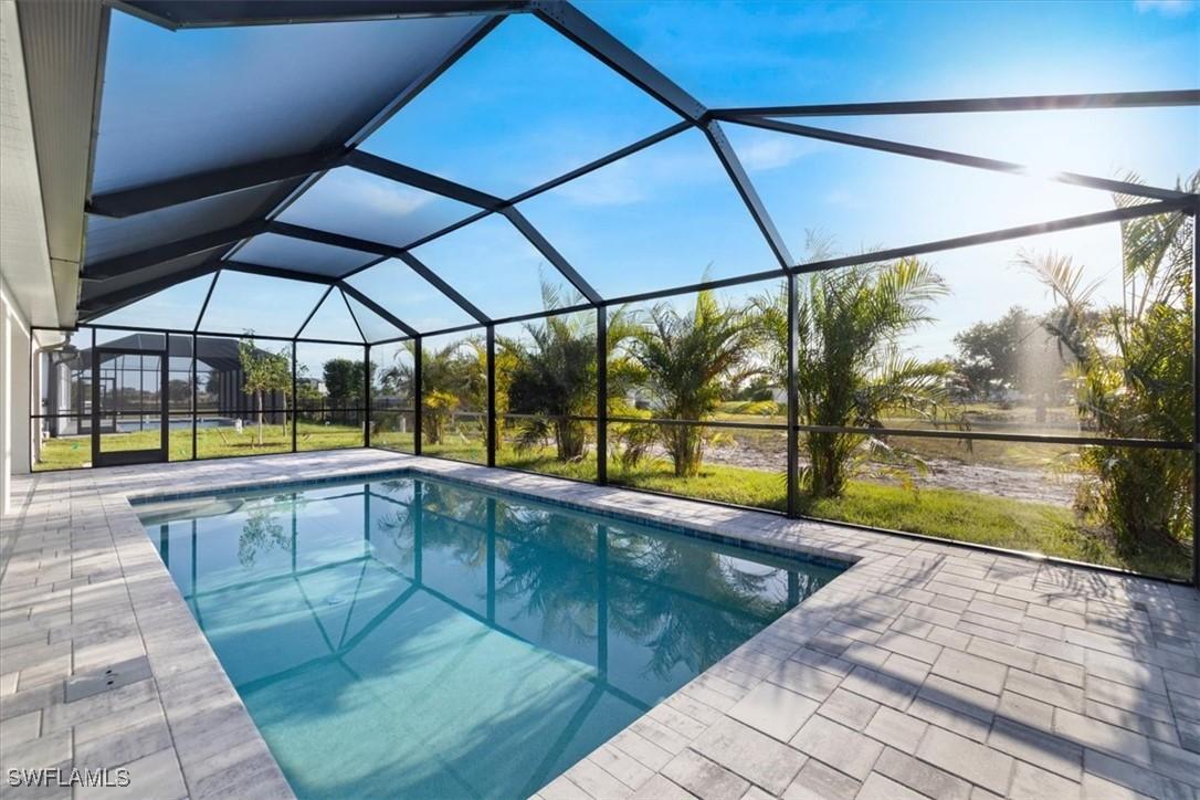 904 NW 12th Pl., Cape Coral, FL 33993