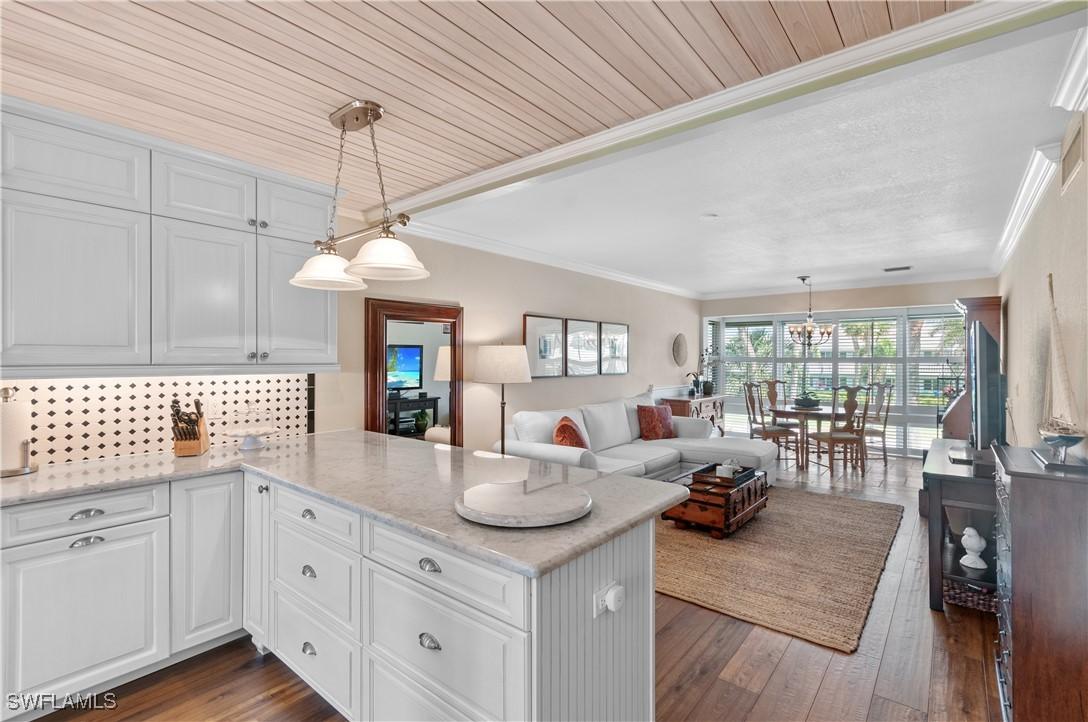 424 12th Ave. #C424, Naples, FL 34102