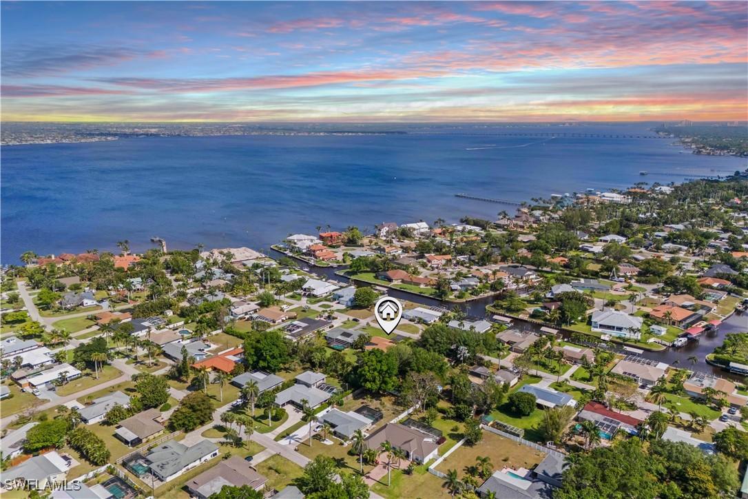 572 Bayside Dr., Fort Myers, FL 33919