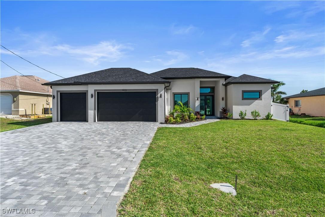 1903 SW 28th Ln., Cape Coral, FL 33914