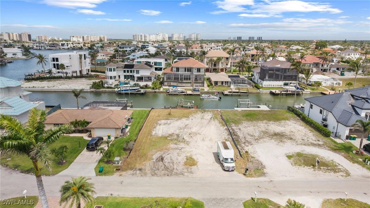 401 Willet Ave., Naples, FL 34108