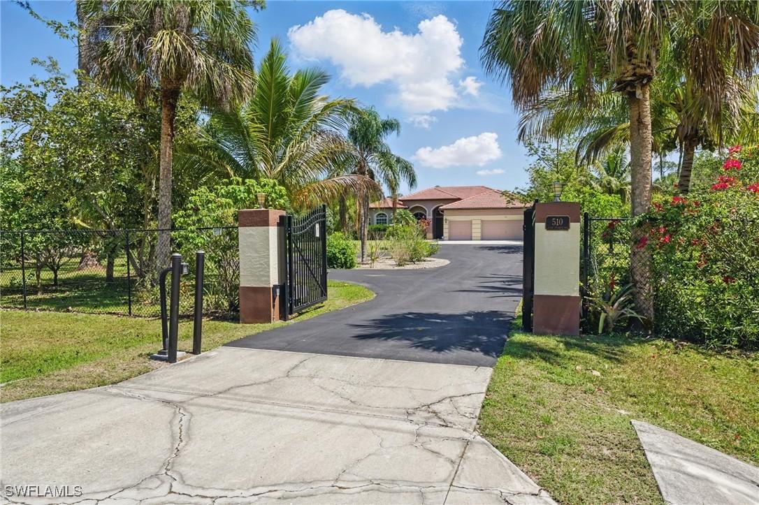 510 13th St., Naples, FL 34120