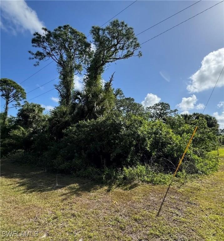 453 Lampion Ave., Lehigh Acres, FL 33974