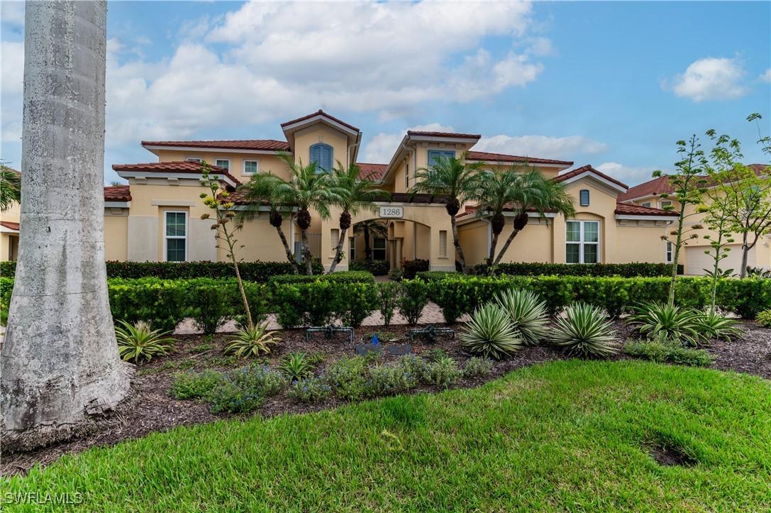 1286 Rialto Way #9-202, Naples, FL 34114