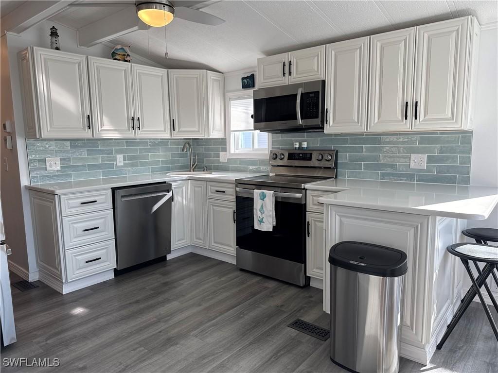 11541 Cardiff Dr., Fort Myers, FL 33908