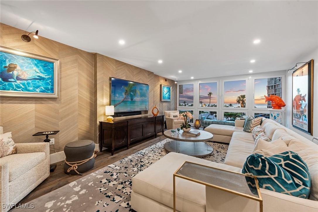 4031 Gulf Shore Blvd. #4B, Naples, FL 34103