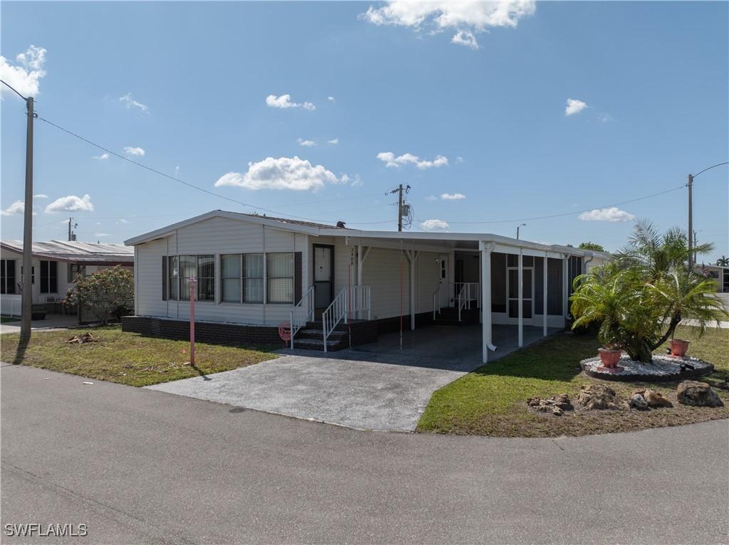 3408 Rainbow Ln., North Fort Myers, FL 33903