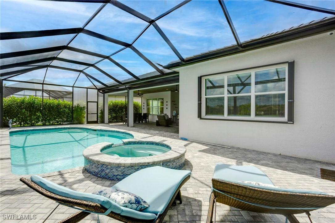 11607 Periwinkle Dr., Naples, FL 34120