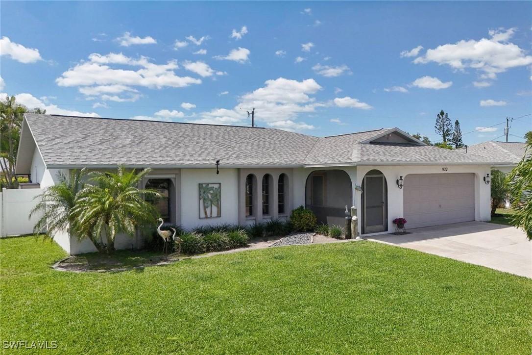 922 SE 32nd Ter., Cape Coral, FL 33904