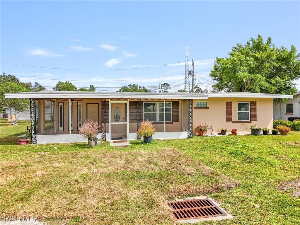 48 Victoria Dr., North Fort Myers, FL 33917