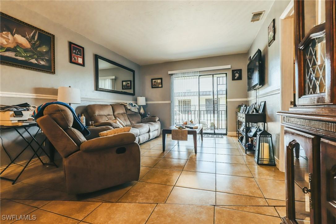 4514 Santa Barbara Blvd. #5, Cape Coral, FL 33914