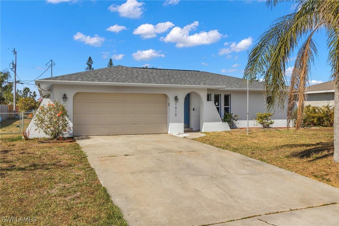 1015 SE 25th Ln., Cape Coral, FL 33904