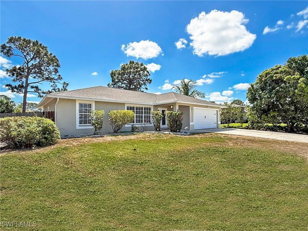 18237 Apple Rd., Fort Myers, FL 33967