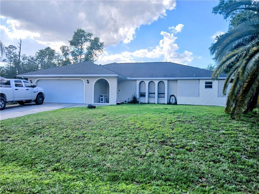 203 Leroy Ave., Lehigh Acres, FL 33936