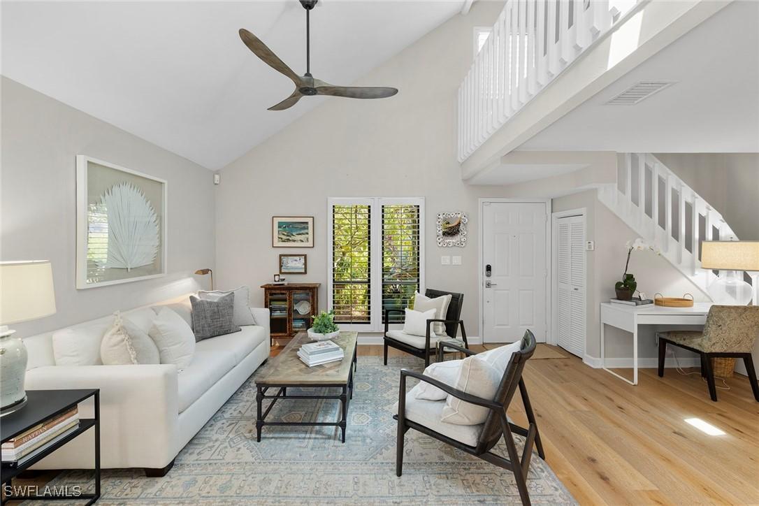 1261 Solana Rd. #F4, Naples, FL 34103