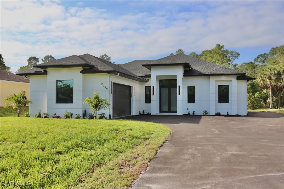 2744 24th Ave., Naples, FL 34120