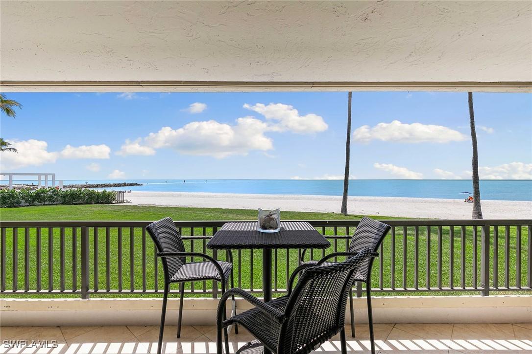 2398 Gulf Shore Blvd. #101, Naples, FL 34103