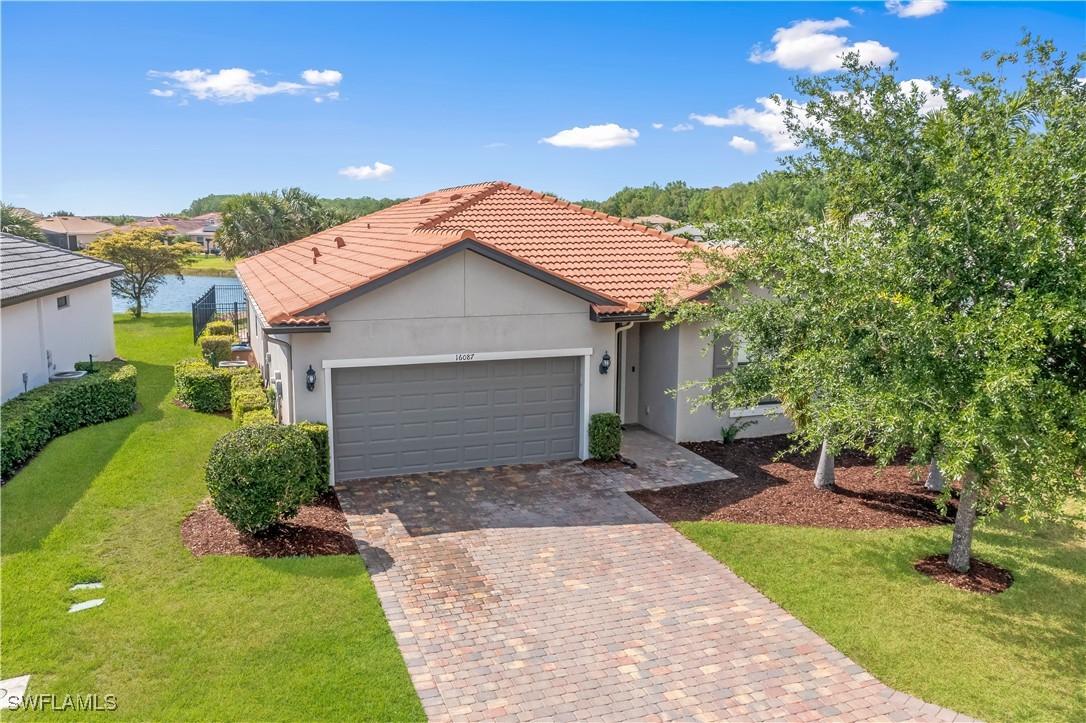 16087 Mistflower Dr., Alva, FL 33920