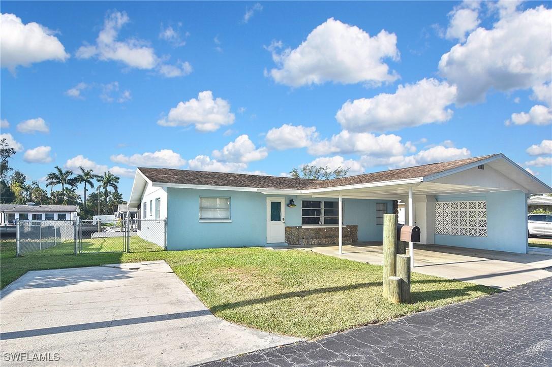 8150 Cleaves Rd., North Fort Myers, FL 33903