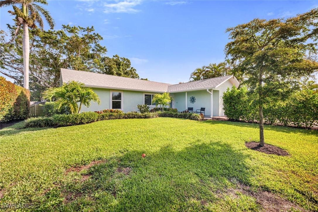 1255 Illinois Dr., Naples, FL 34103