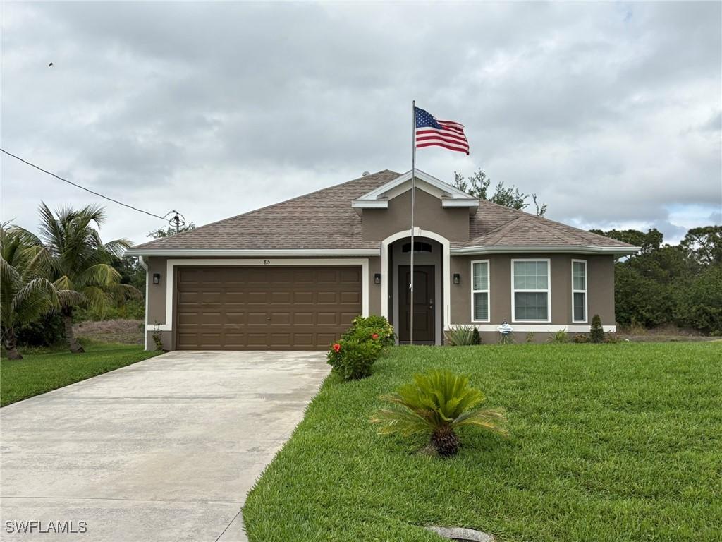 815 Theodore Vail St., Lehigh Acres, FL 33974