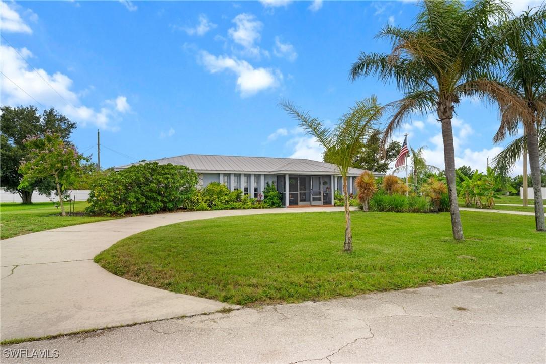 5205 York Ct., Cape Coral, FL 33904