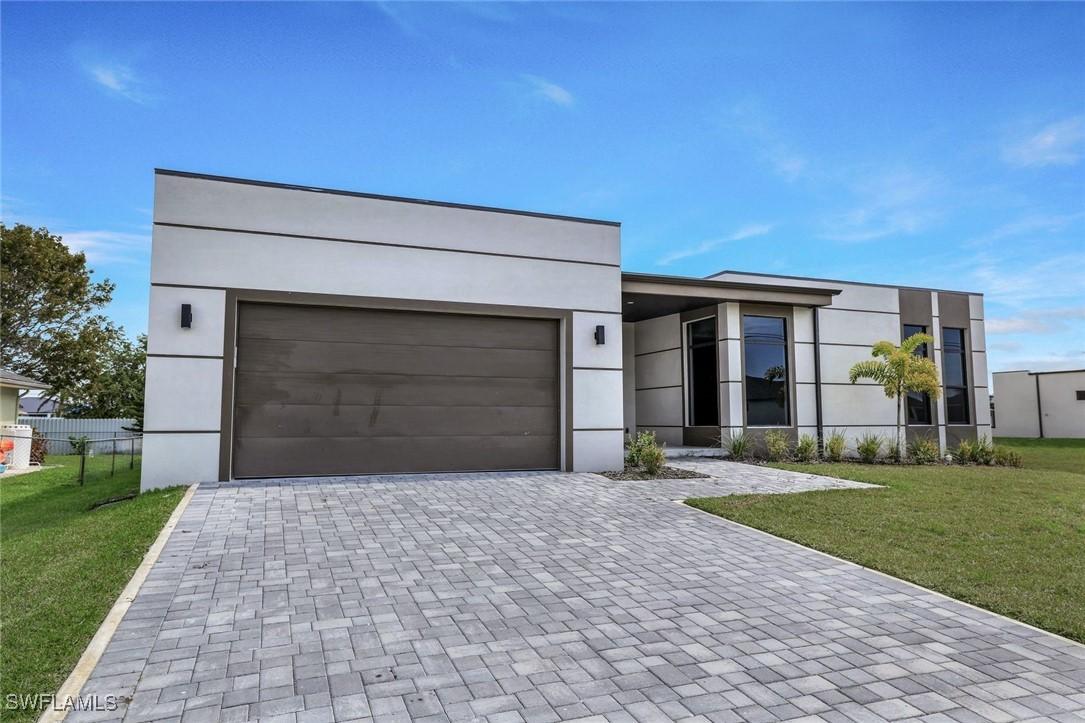 105 SW 37th Pl., Cape Coral, FL 33991