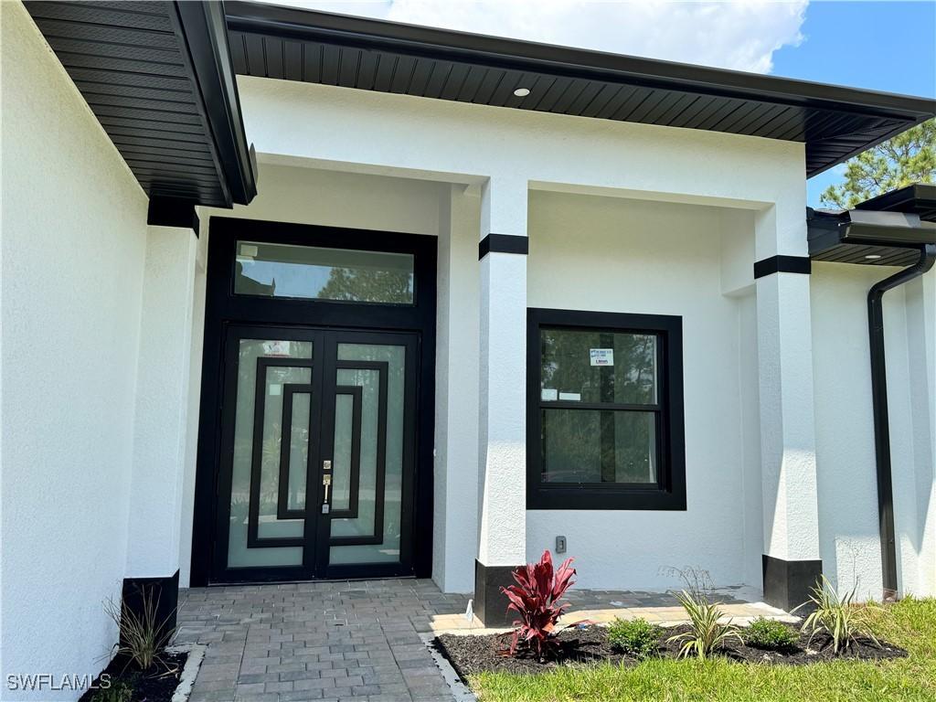 1014 Louis Ave., Lehigh Acres, FL 33972