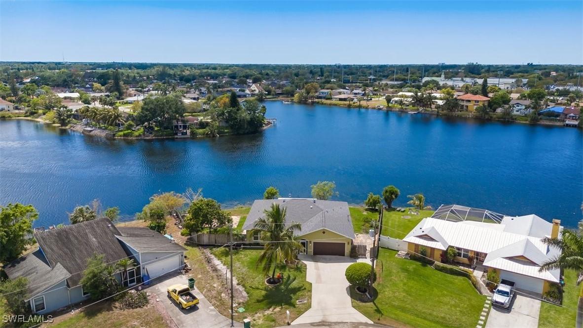 5036 29th Pl., Naples, FL 34116