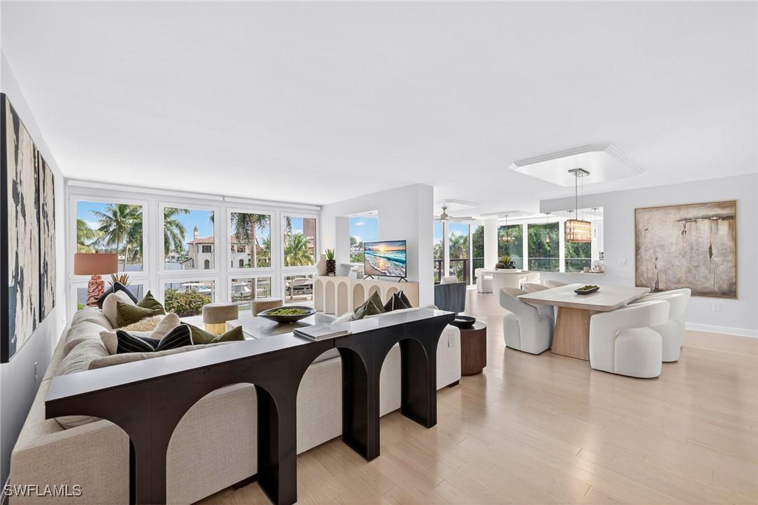 4031 Gulf Shore Blvd. #3E, Naples, FL 34103