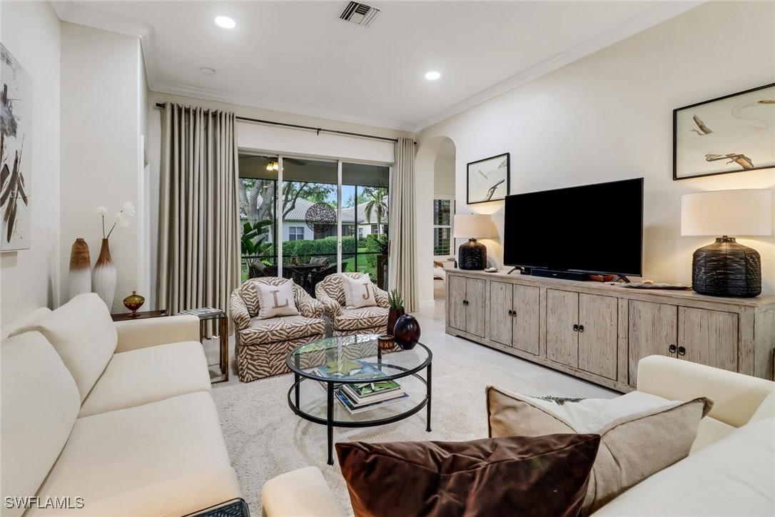 849 Vistana Cir. #17, Naples, FL 34119