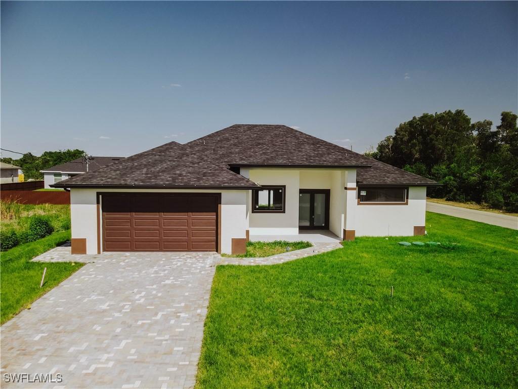 4705 Diane Ave., Lehigh Acres, FL 33976