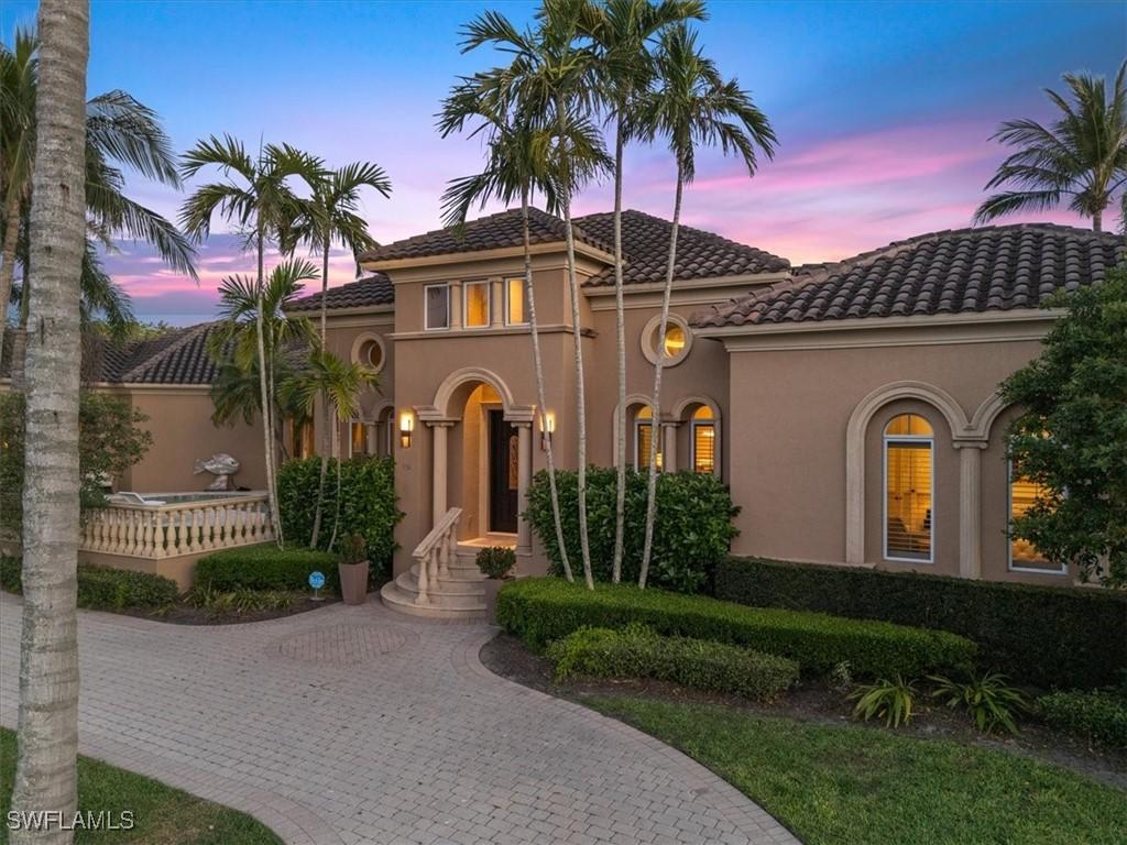 550 21st Ave., Naples, FL 34102