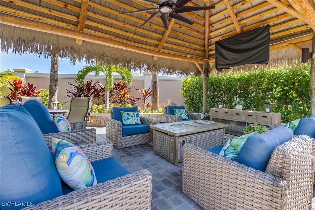 13627 Snook Cir., Naples, FL 34114