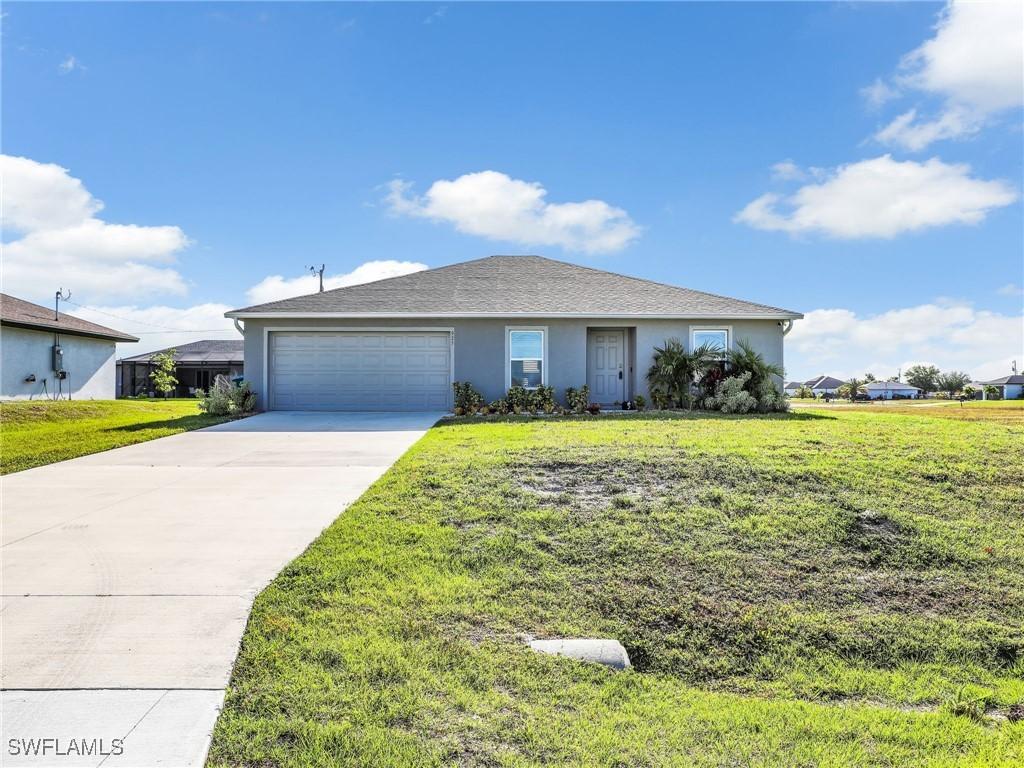 925 NE 2nd Pl., Cape Coral, FL 33909